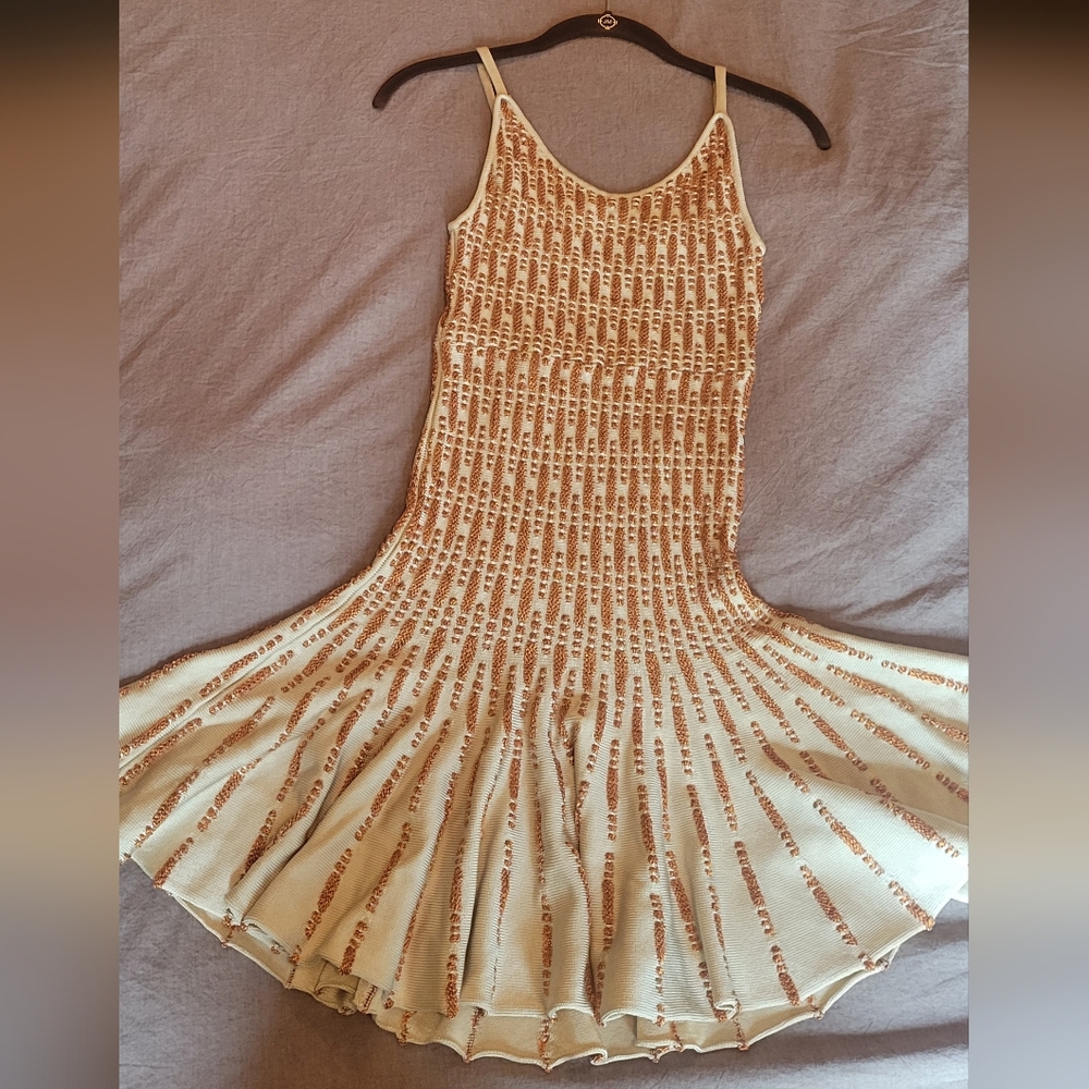 *Rare* Alice + Olivia Champagne And Copper Knit Dress